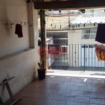 Sobrado em Taboão da Serra, bairro Núcleo Residencial Isabela