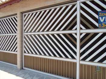 Casa, código 482 em Praia Grande, bairro Maracanã