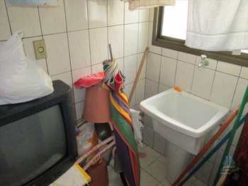 Apartamento, código 129 em Praia Grande, bairro Aviação