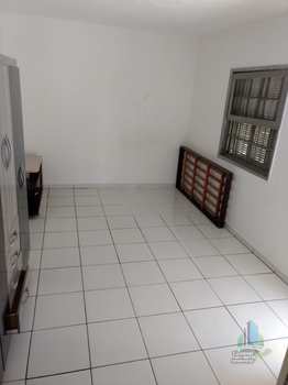 Kitnet, código 5994 em Praia Grande, bairro Canto do Forte