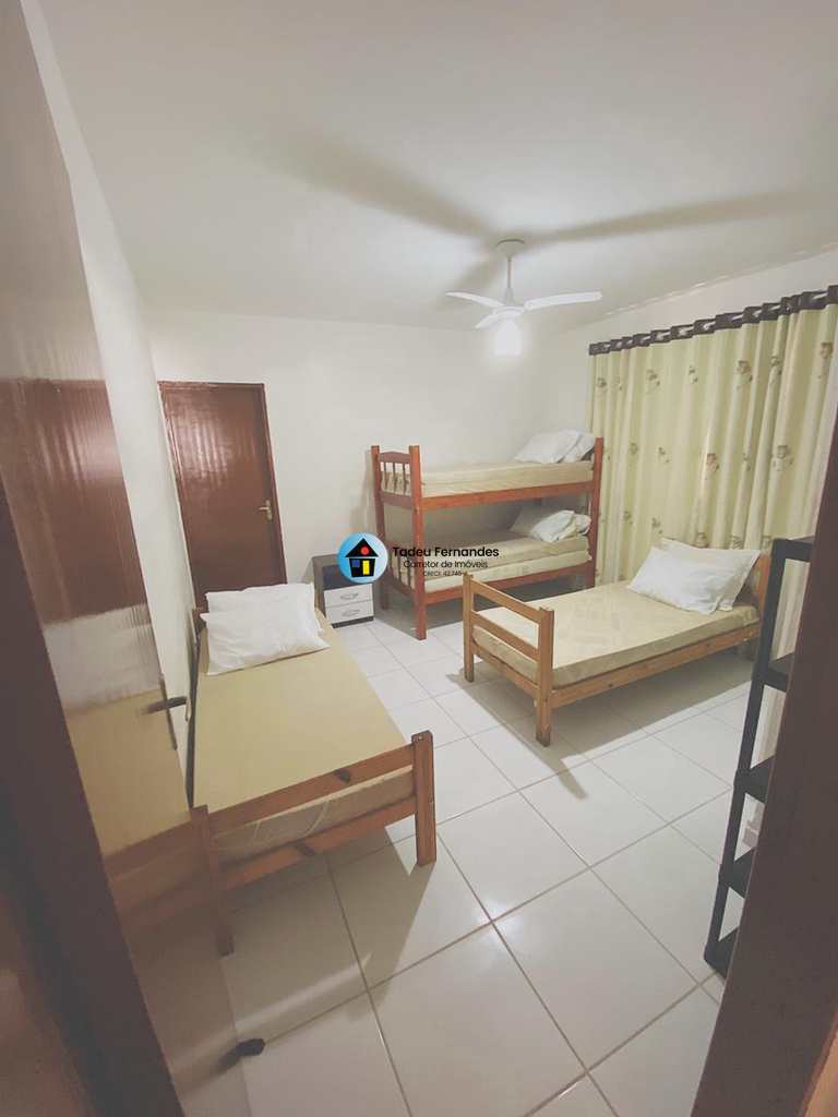 Casa em Itanhaém, no bairro Loty