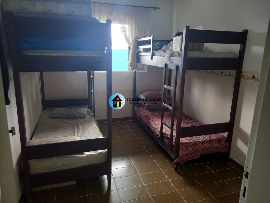 Casa em Mongaguá, no bairro Balneário Europa