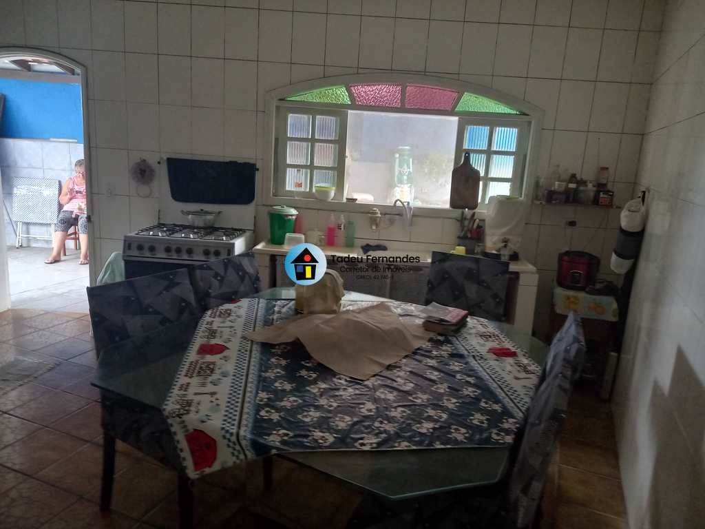 Casa em Mongaguá, no bairro Balneário Europa