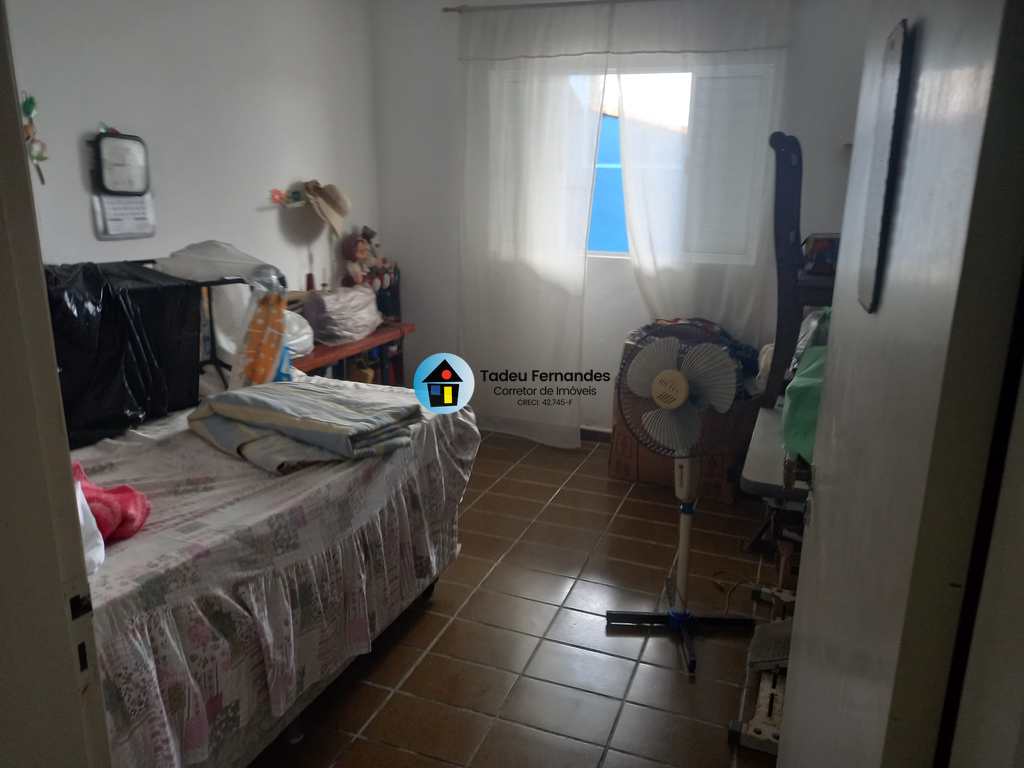 Casa em Mongaguá, no bairro Balneário Europa