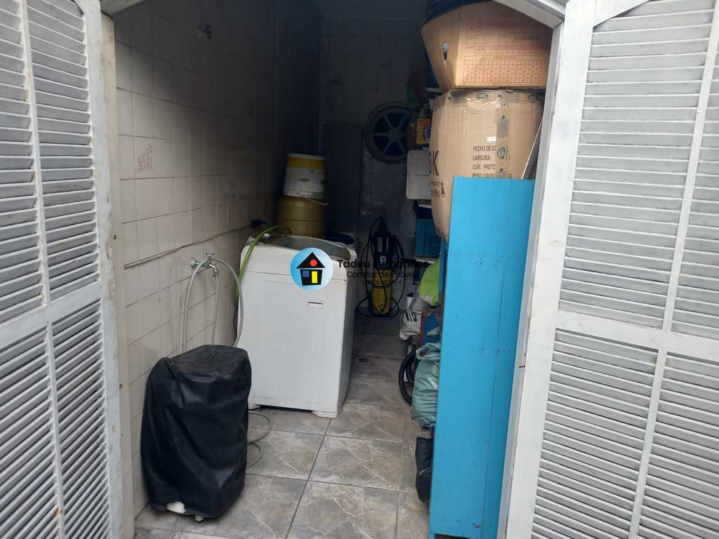 Casa em Mongaguá, no bairro Balneário Europa