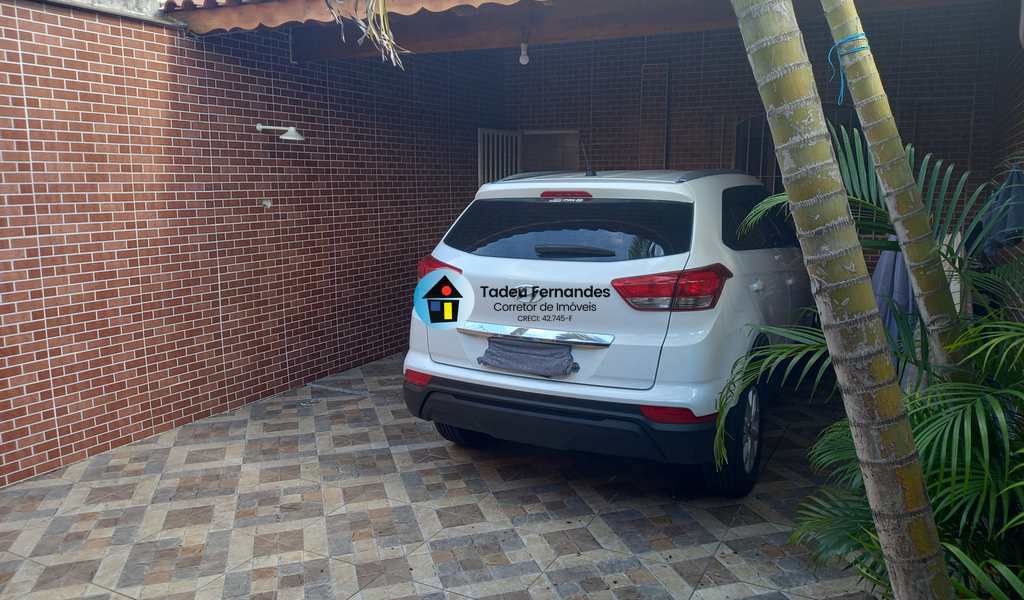 Casa em Mongaguá, bairro Balneário Itaóca