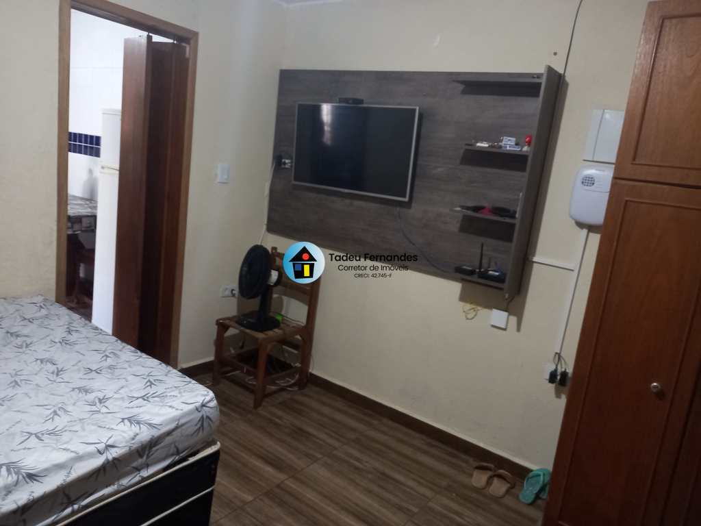 Casa em Mongaguá, no bairro Balneário Itaóca