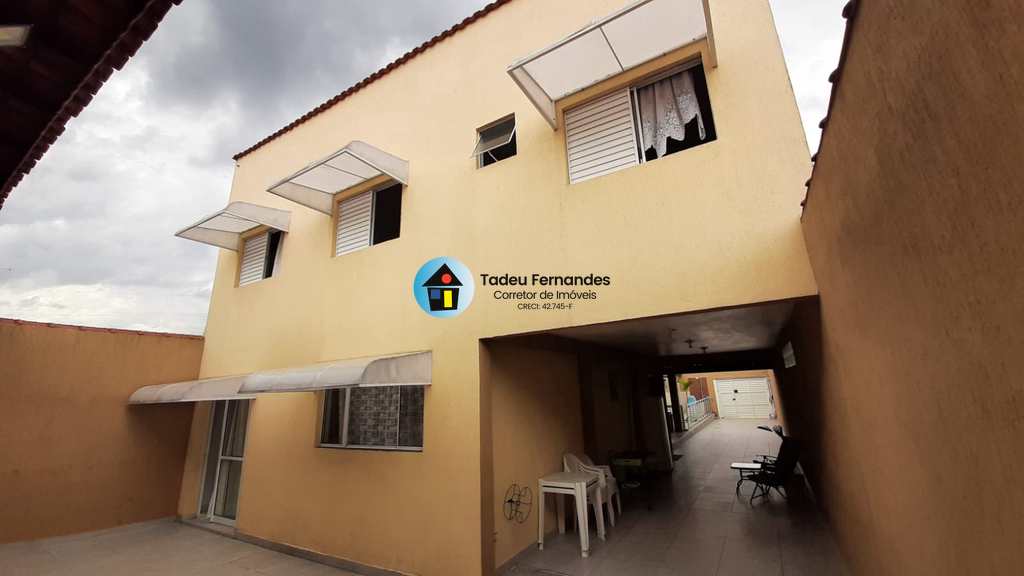 Casa em Itanhaém, no bairro Jardim Suarão