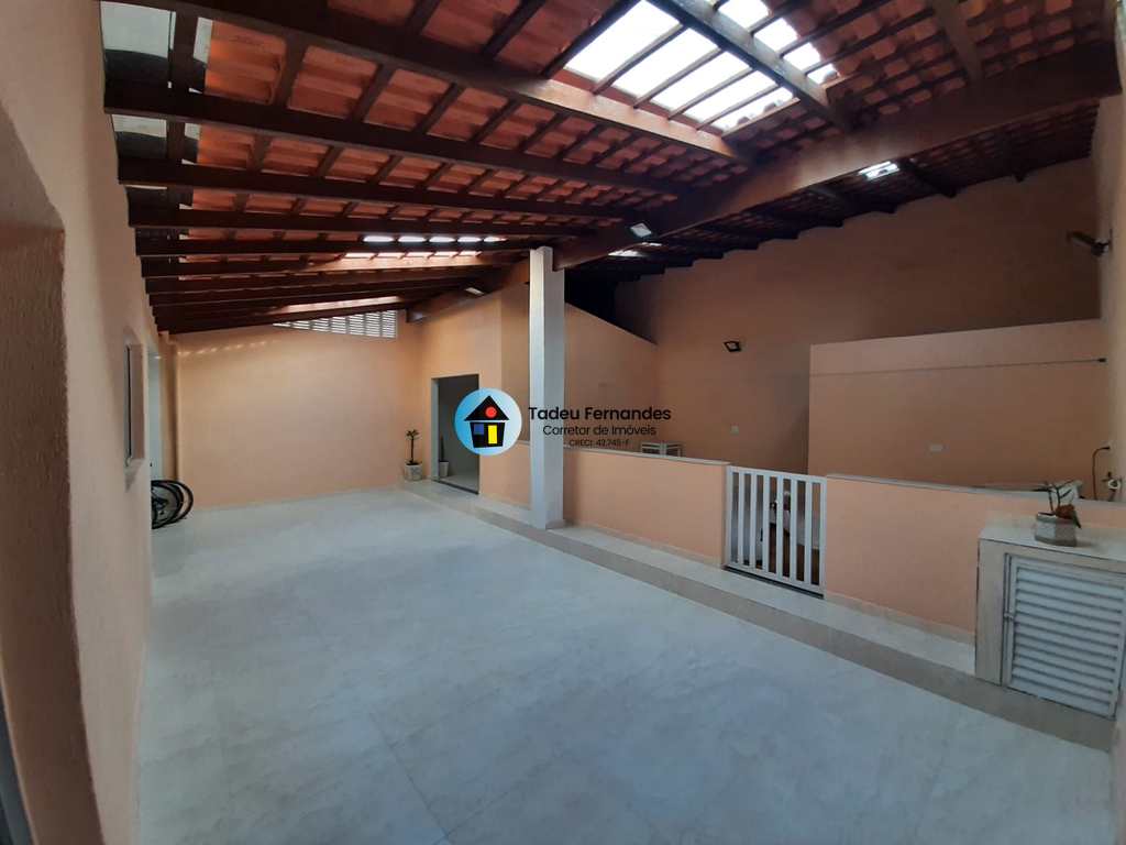 Casa em Itanhaém, no bairro Jardim Suarão