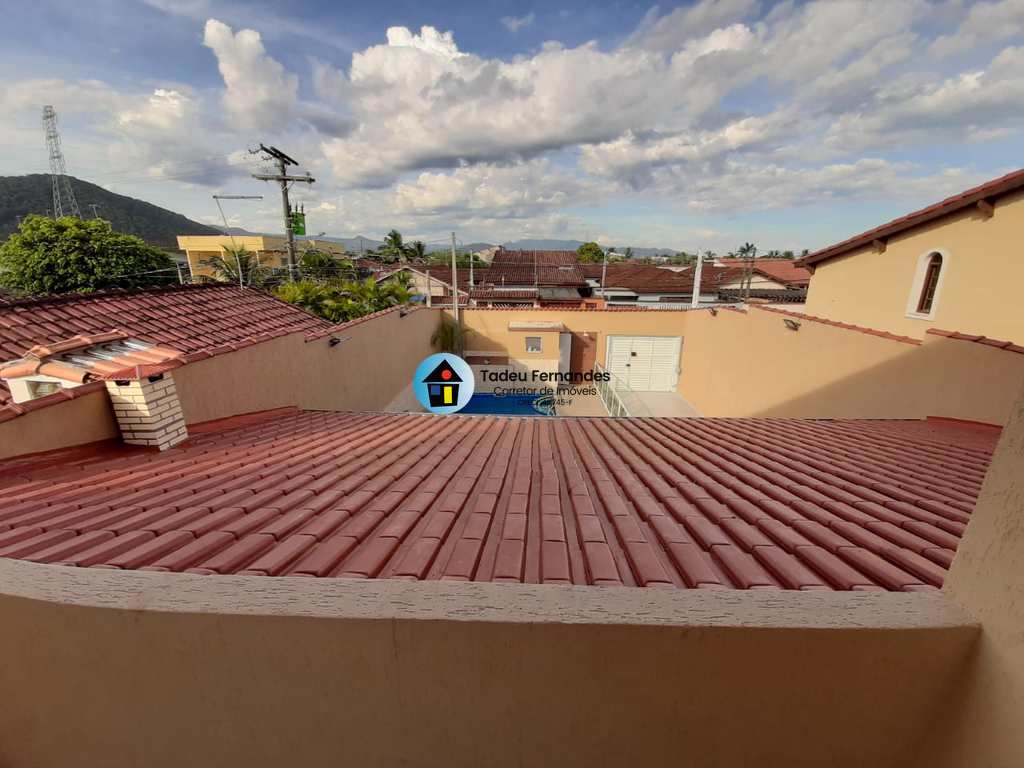 Casa em Itanhaém, no bairro Jardim Suarão