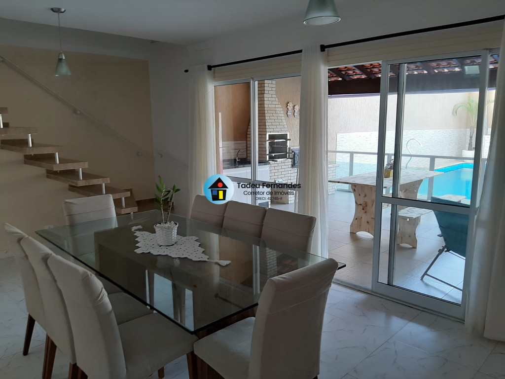 Casa em Itanhaém, no bairro Jardim Suarão