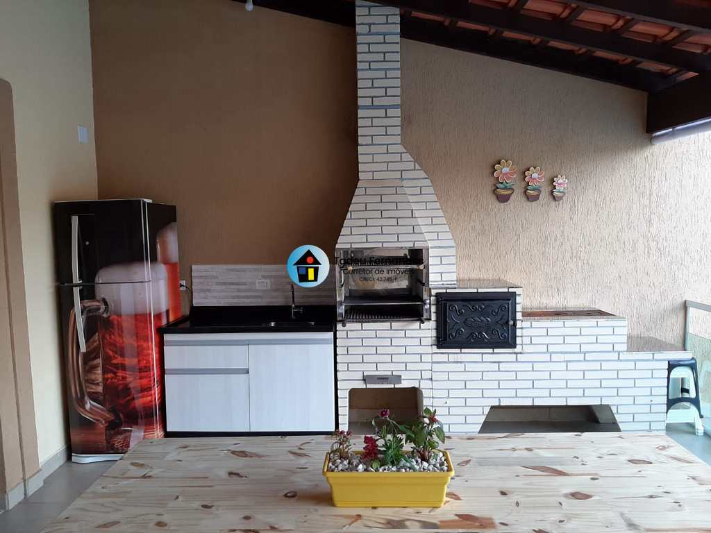 Casa em Itanhaém, no bairro Jardim Suarão