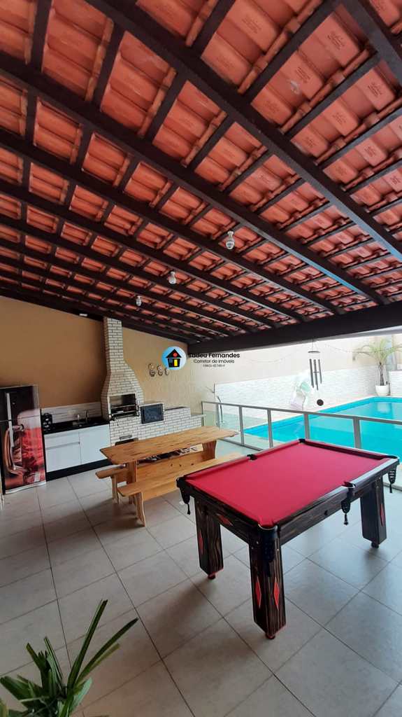 Casa em Itanhaém, no bairro Jardim Suarão