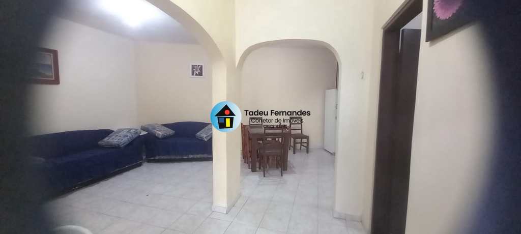 Casa em Mongaguá, no bairro Balneário Europa