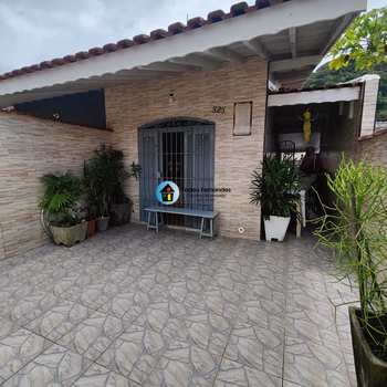 Casa em Mongaguá, bairro Balneário Itaóca