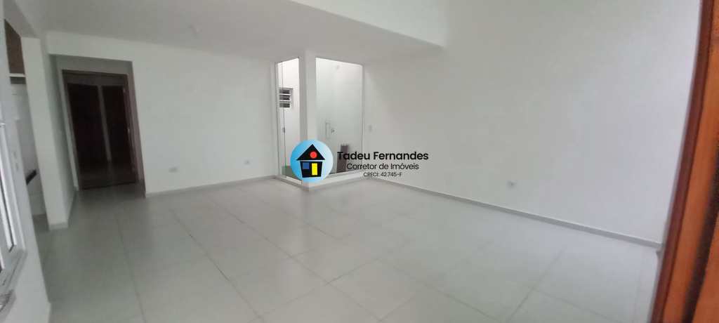 Casa em Mongaguá, no bairro Balneário Itaóca