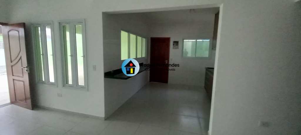 Casa em Mongaguá, no bairro Balneário Itaóca
