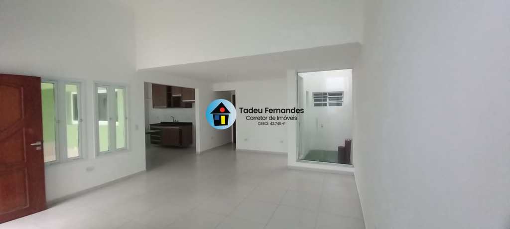 Casa em Mongaguá, no bairro Balneário Itaóca