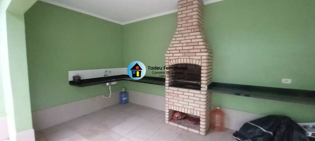 Casa em Mongaguá, no bairro Balneário Itaóca