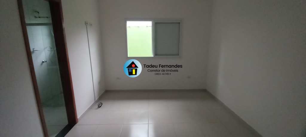 Casa em Mongaguá, no bairro Balneário Itaóca