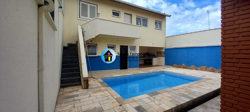 Casa em Itanhaém, no bairro Cibratel I
