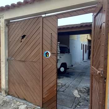 Casa em Mongaguá, bairro Balneário Samas