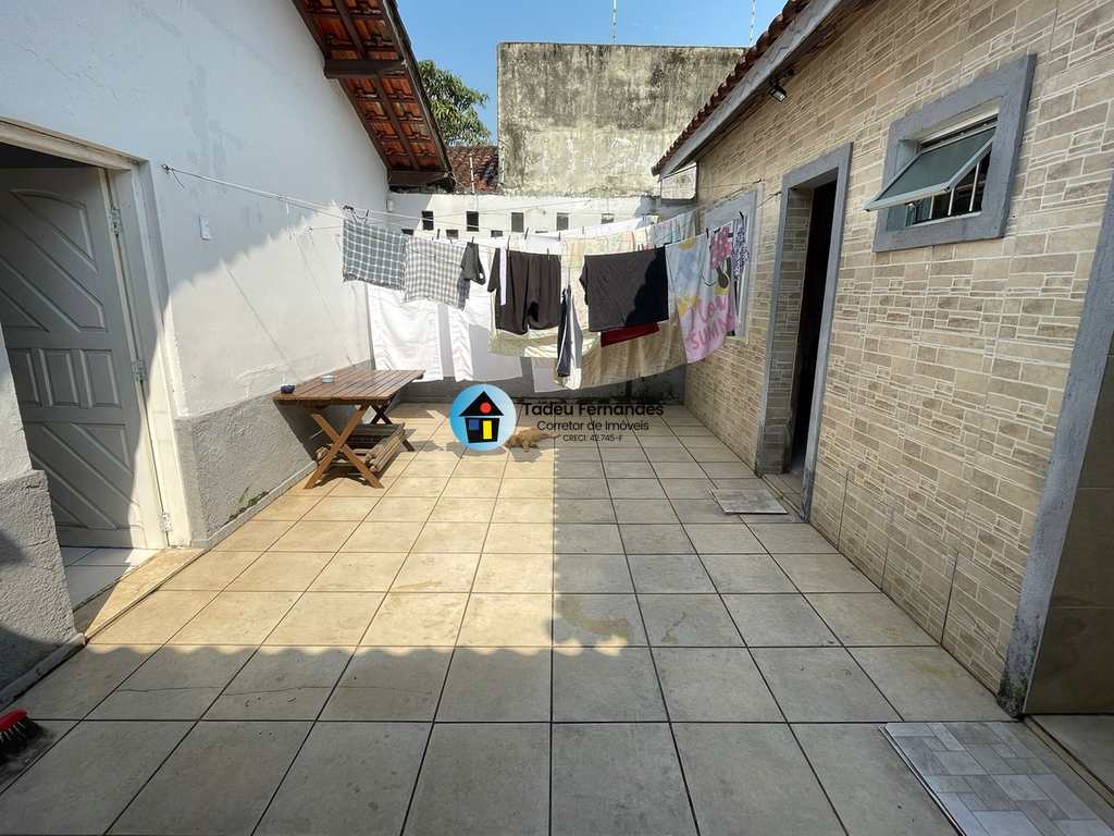 Casa em Mongaguá, no bairro Balneario Vera Cruz