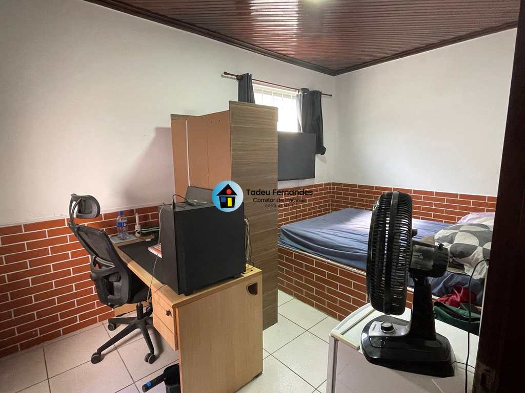 Casa em Mongaguá, no bairro Balneario Vera Cruz