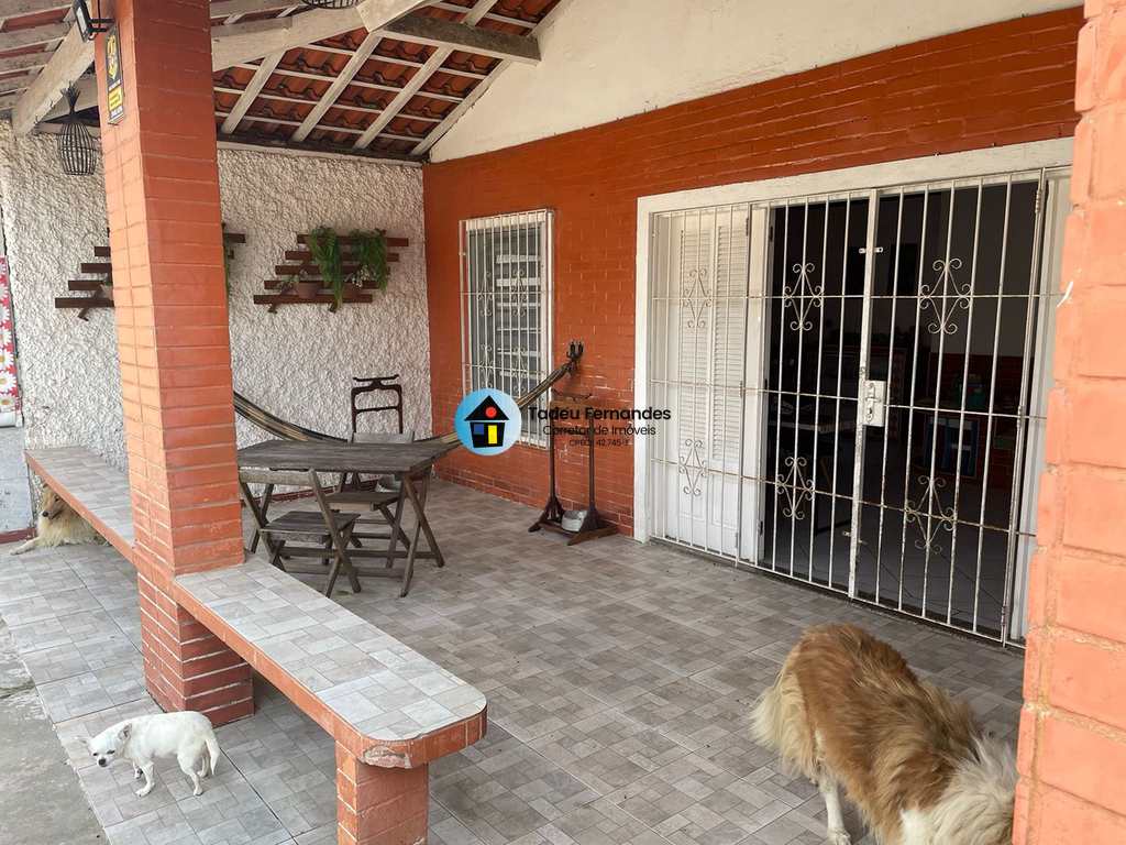 Casa em Mongaguá, no bairro Balneario Vera Cruz