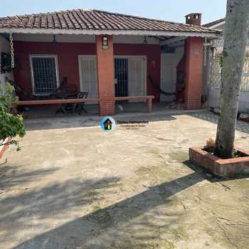Casa em Mongaguá, bairro Balneario Vera Cruz