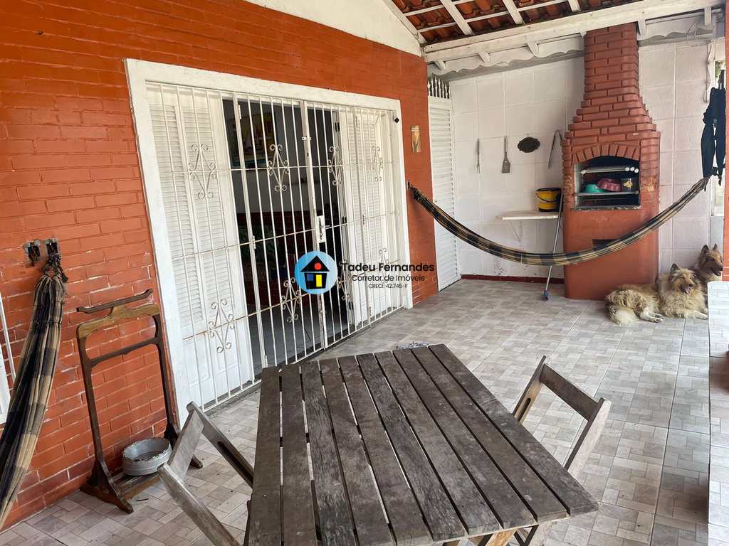 Casa em Mongaguá, no bairro Balneario Vera Cruz