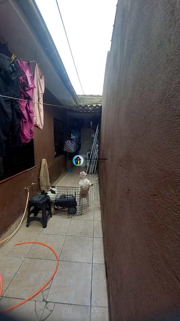 Casa em Mongaguá, no bairro Jardim Marina