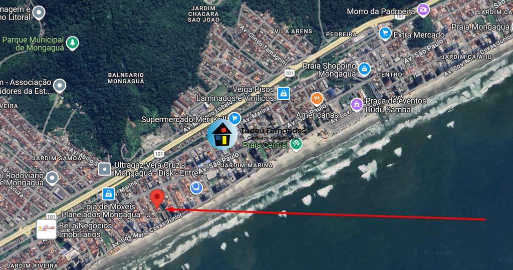 Casa em Mongaguá, no bairro Jardim Marina