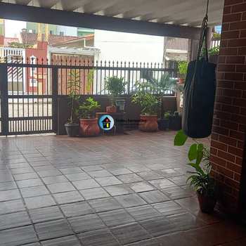 Casa em Mongaguá, bairro Jardim Marina