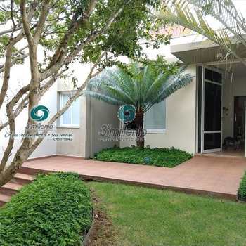 Casa de Condomínio em Cotia, bairro Jardim Colibri