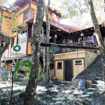 Sobrado de Condomínio em Jandira, bairro Altos de São Fernando