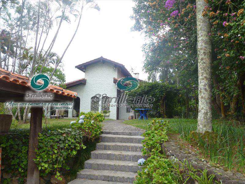 Casa em Cotia, no bairro Jardim Belizário