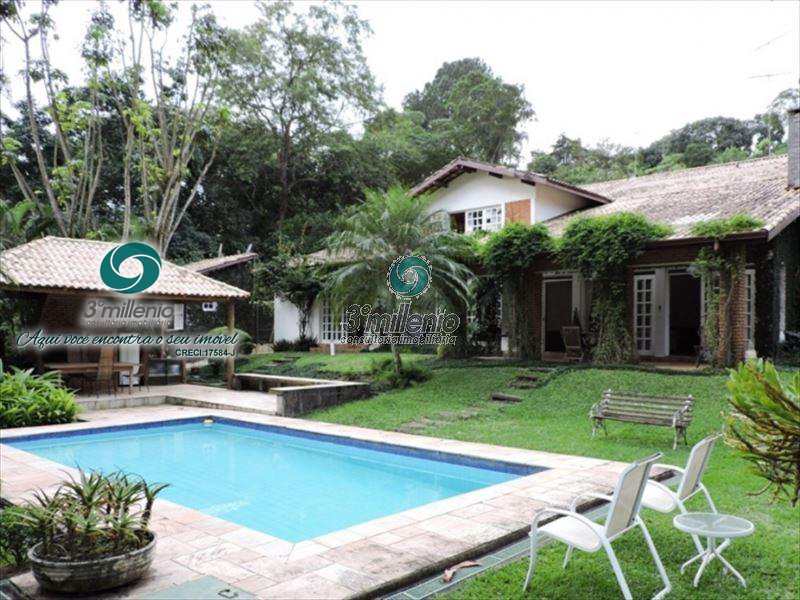 Casa em Cotia, no bairro Granja do Lago