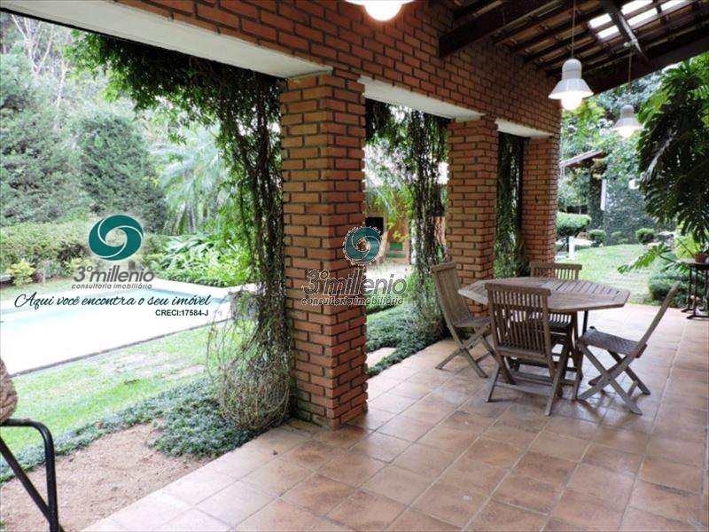 Casa em Cotia, no bairro Granja do Lago