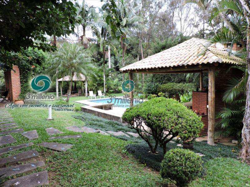 Casa em Cotia, no bairro Granja do Lago
