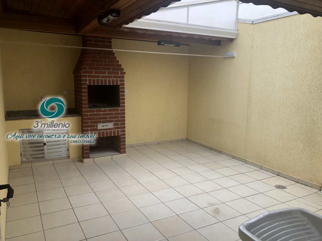 Casa em Cotia, no bairro Granja Viana