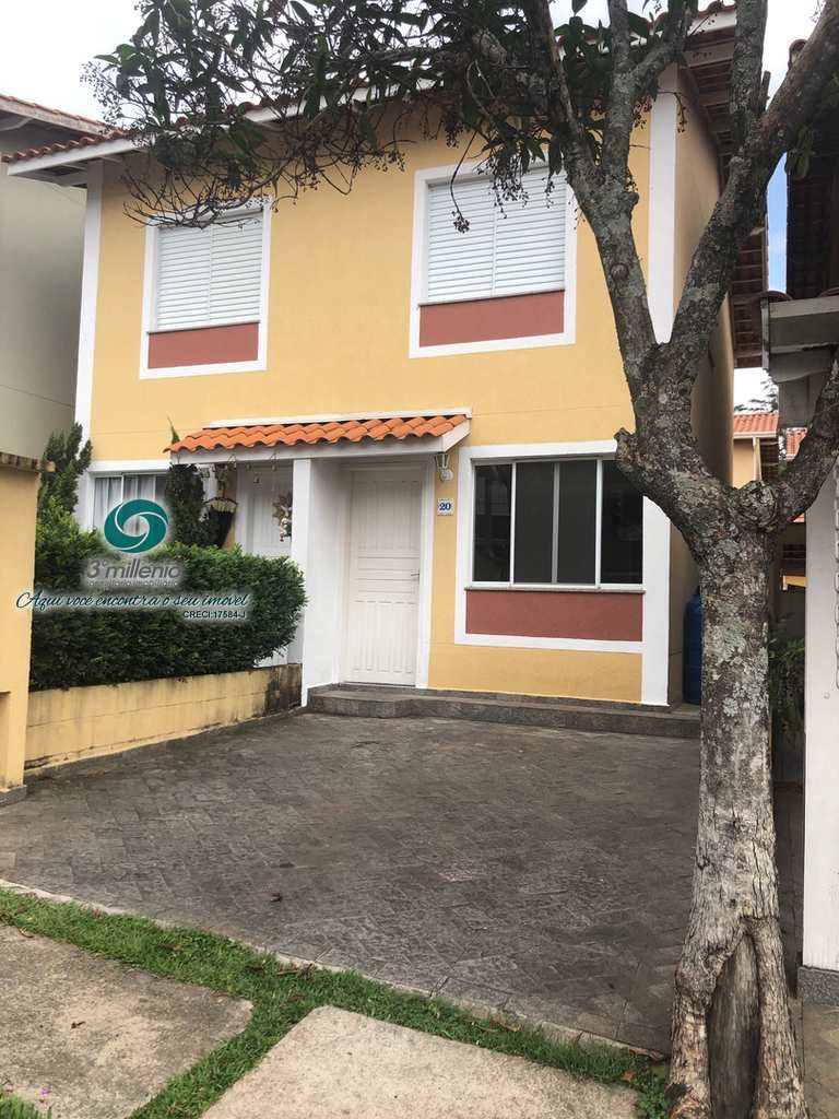 Casa em Cotia, no bairro Granja Viana