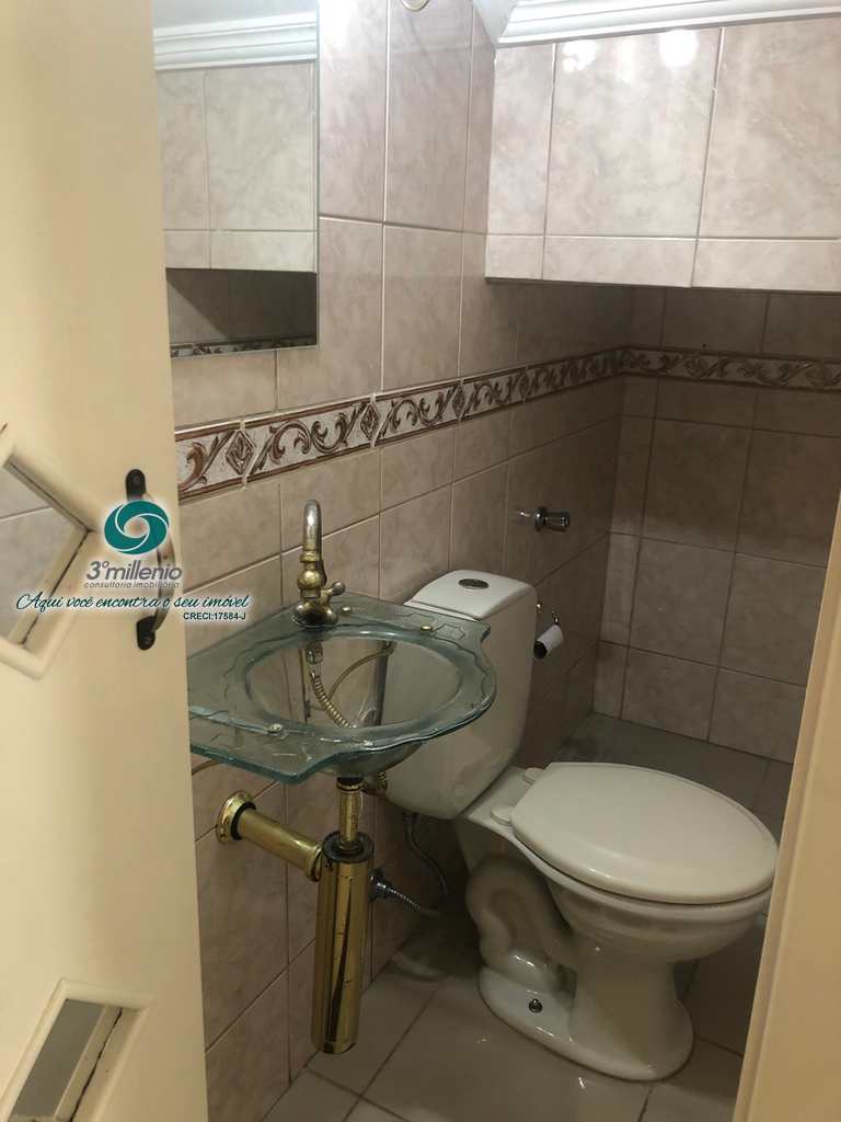 Casa em Cotia, no bairro Granja Viana