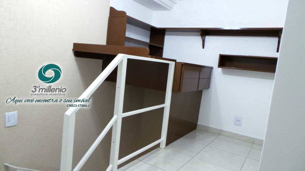 Casa em Cotia, no bairro Granja Viana