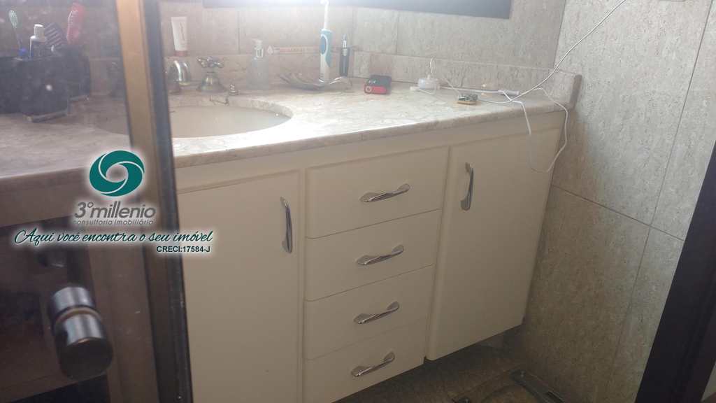 Casa em Cotia, no bairro Jardim Semiramis