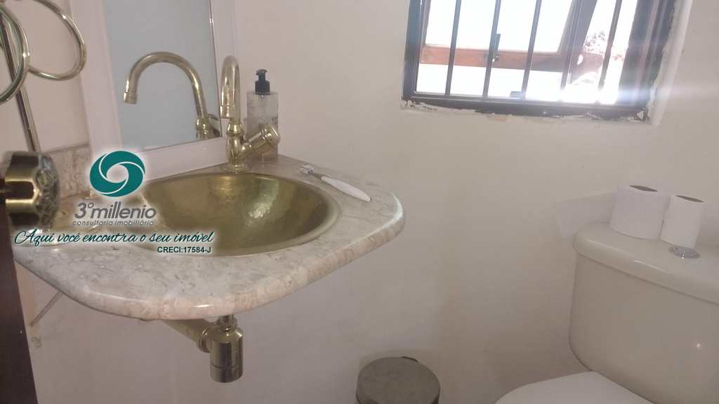 Casa em Cotia, no bairro Jardim Semiramis