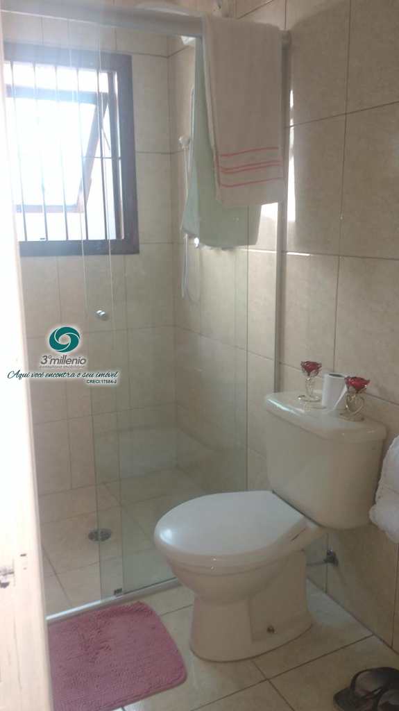Casa em Cotia, no bairro Jardim Semiramis