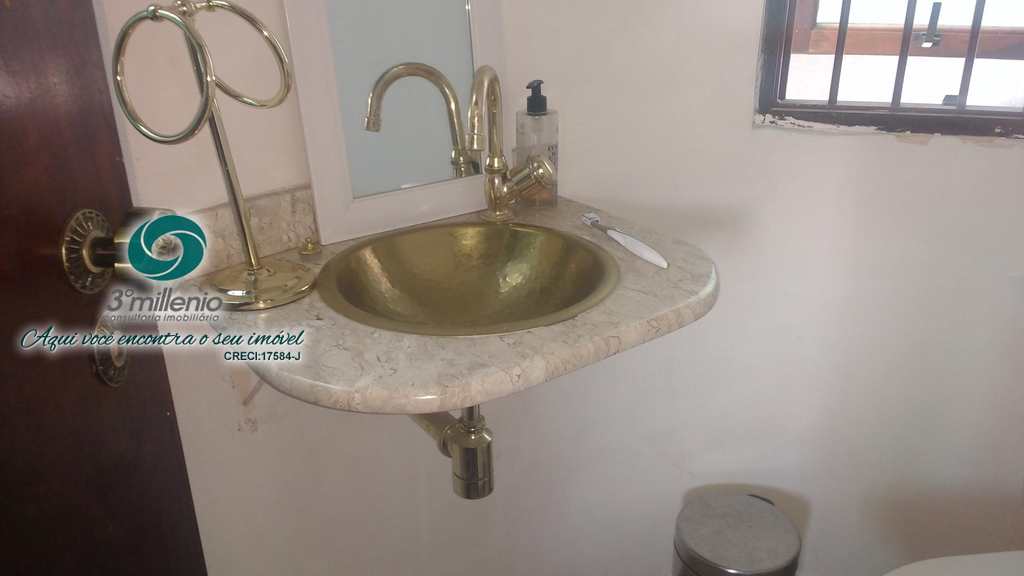 Casa em Cotia, no bairro Jardim Semiramis