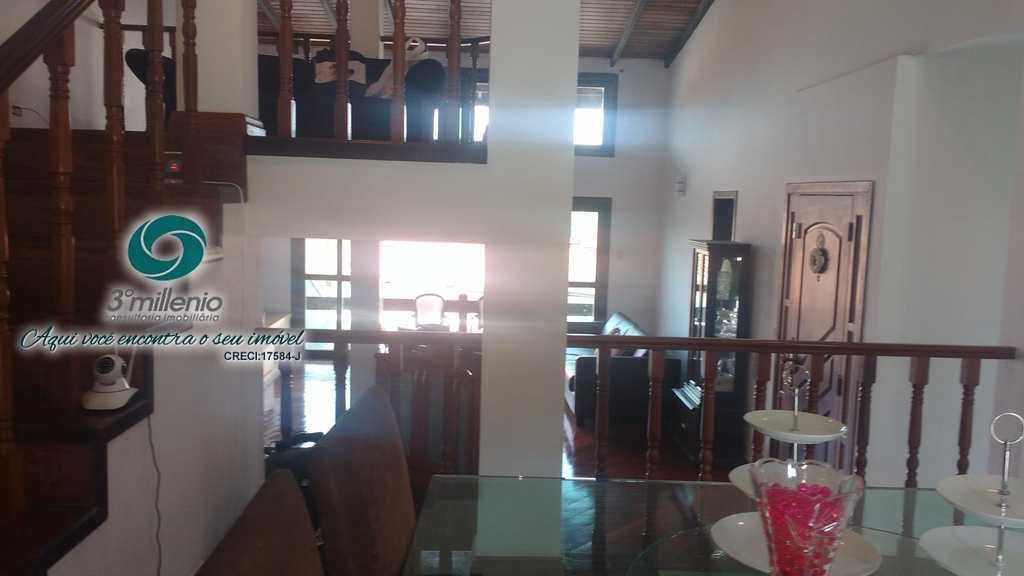 Casa em Cotia, no bairro Jardim Semiramis