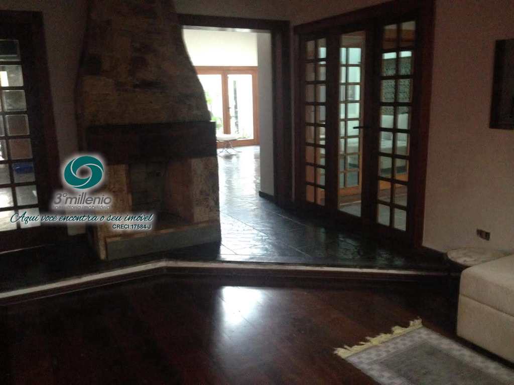 Casa em Cotia, no bairro Jardim Passárgada I